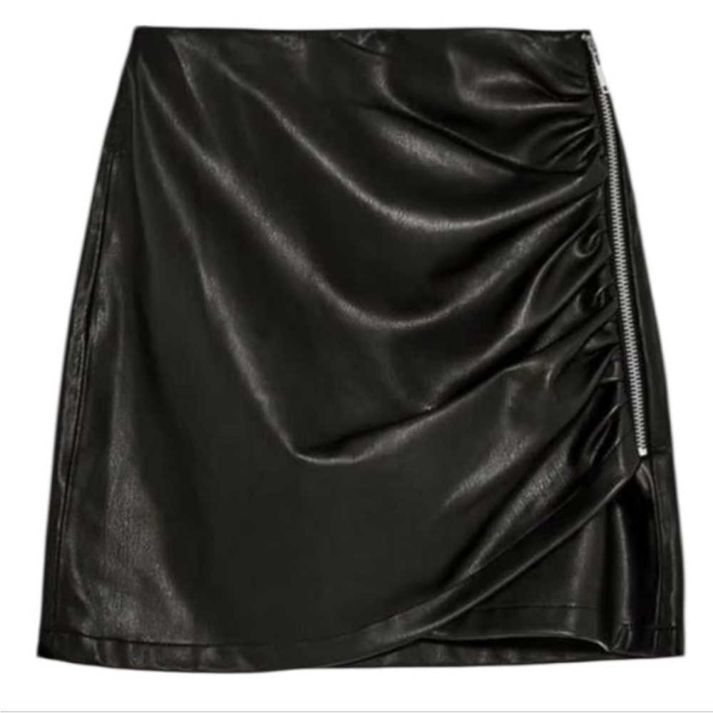 Zara Black Faux Leather Skirt small